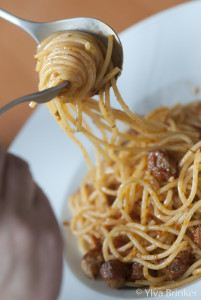 Spaghetti mit Wurstbällchen