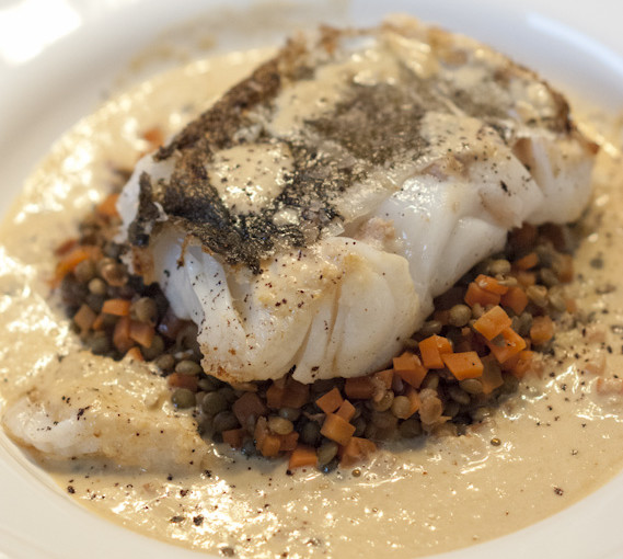 Köstliches Abendessen: zweierlei Variationen vom Skrei mit fantastischer Weißweinsauce