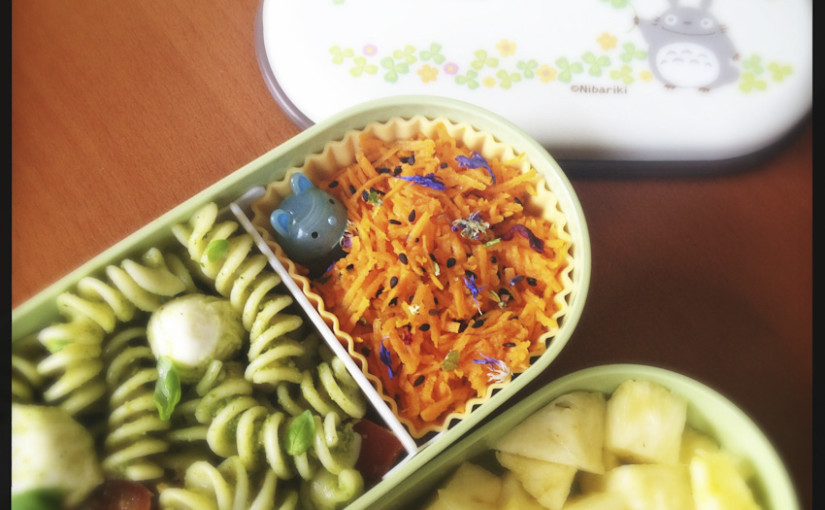 Bentos Rule! Mit vielen Tipps, Ideen zum Befüllen und einem neuen Rezept für selbst gemachtes Furikake