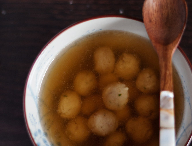 Weihnachtstradition: Markklößchen-Suppe!